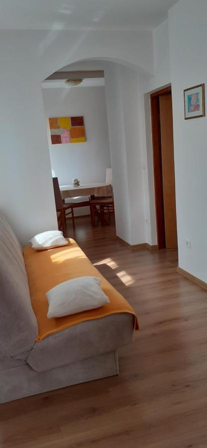Апартаменты Apartman Paola Малинска Экстерьер фото